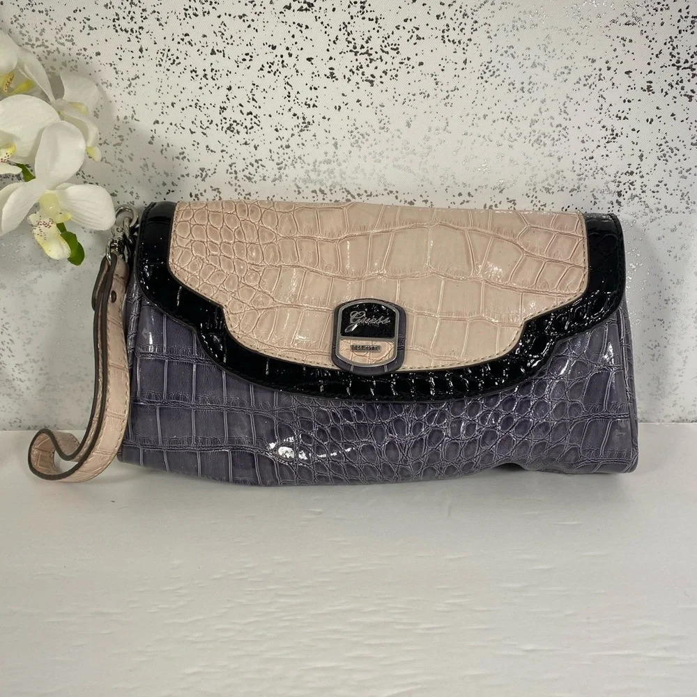 Guess Purple & Cream Reptile Pattern Wristlet - Picture 3 of 11